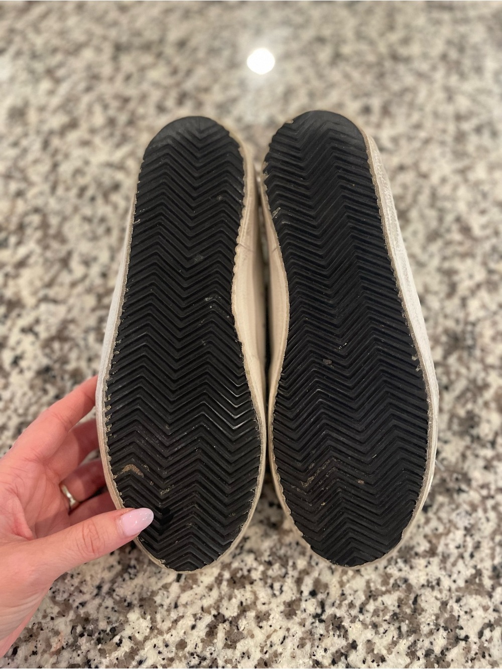 Golden Goose Superstar Low-Top Sneakers - Picture 7 of 7